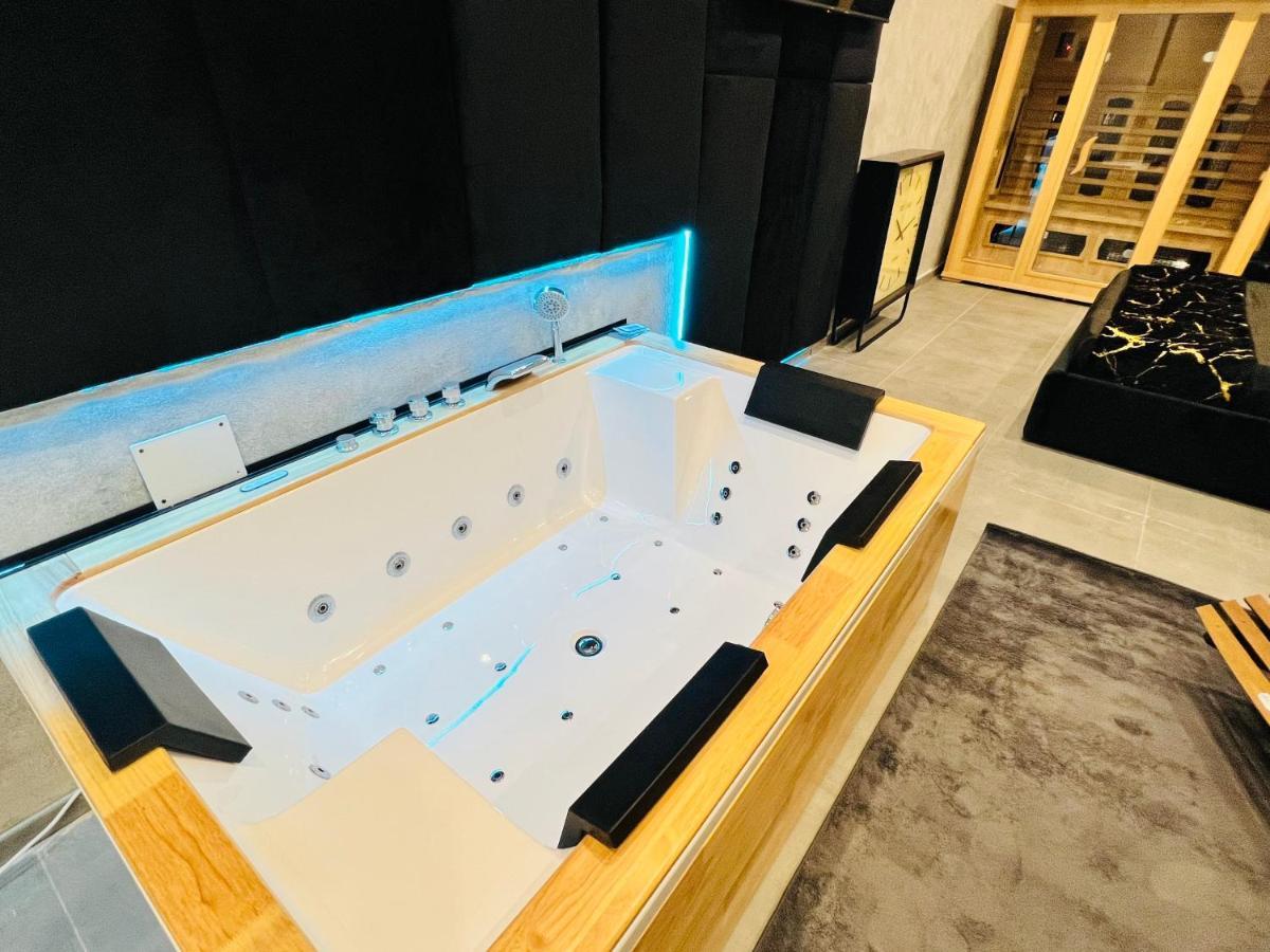 Lux House Dalmazia 11 Appartamento Aeroporto di Catania Fontana Rossa